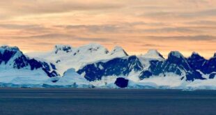 پادماده قطب جنوب